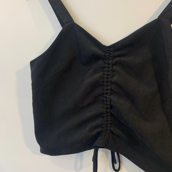 Oak & Fort Cropped Ruched Front Tank Blouse Black Size Small - Picture 2 of 8